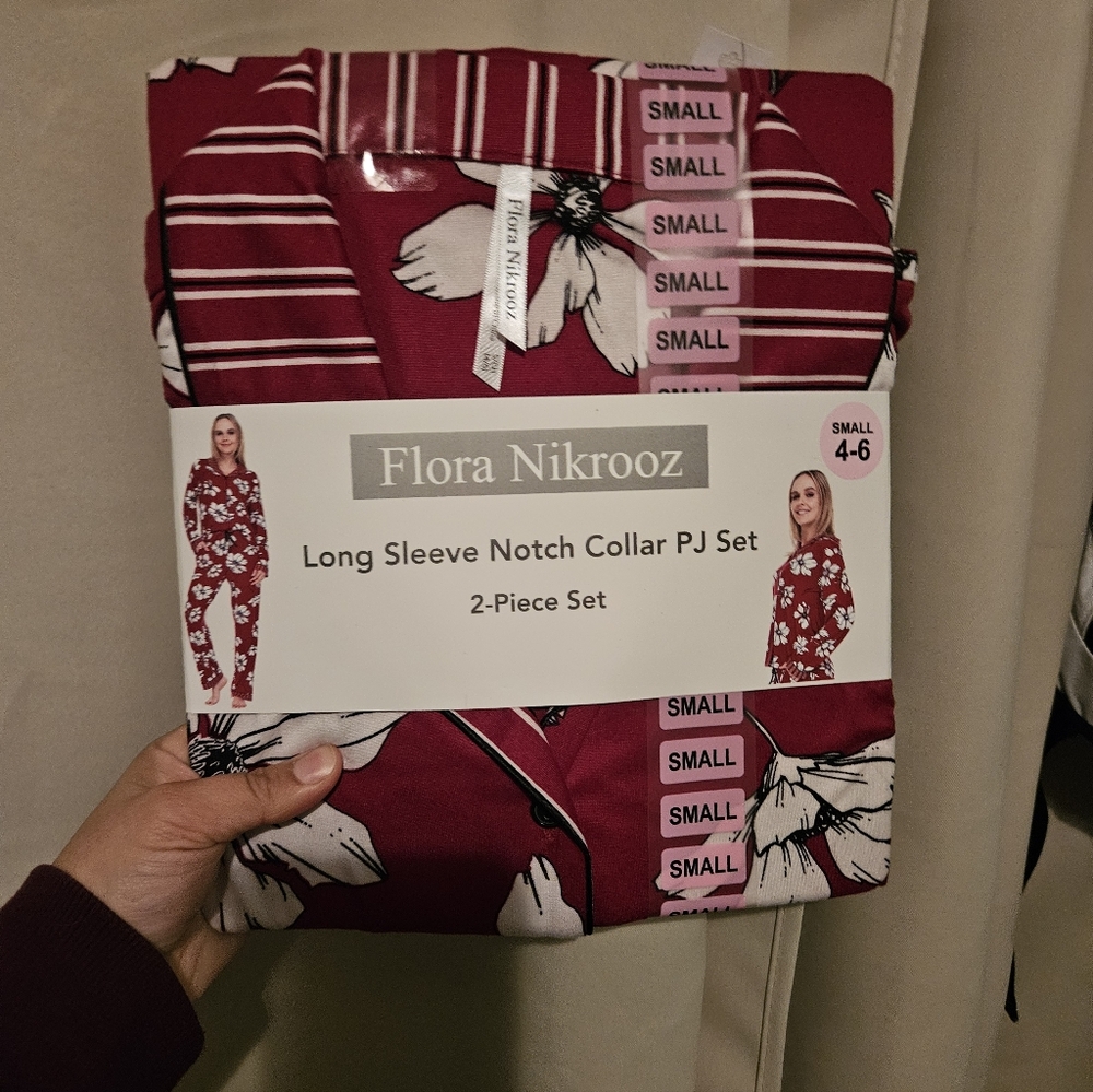 Flora Nikrooz Burgundy Floral Pajama Set, Size Small